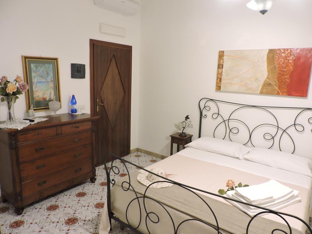 B&B Il Muro Vecchio Giardini Naxos Rom bilde